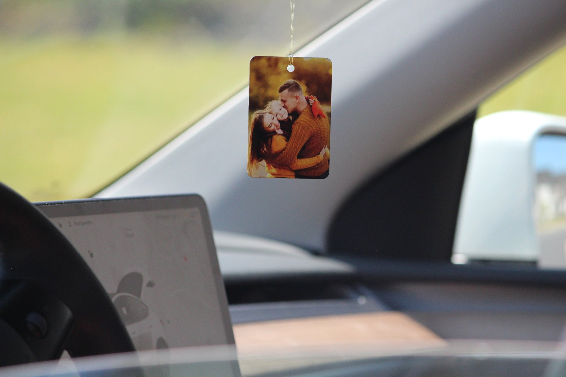 Custom Metal Car Ornaments, Hanging Car Photo Gift – Personalized with Your Message and Picture