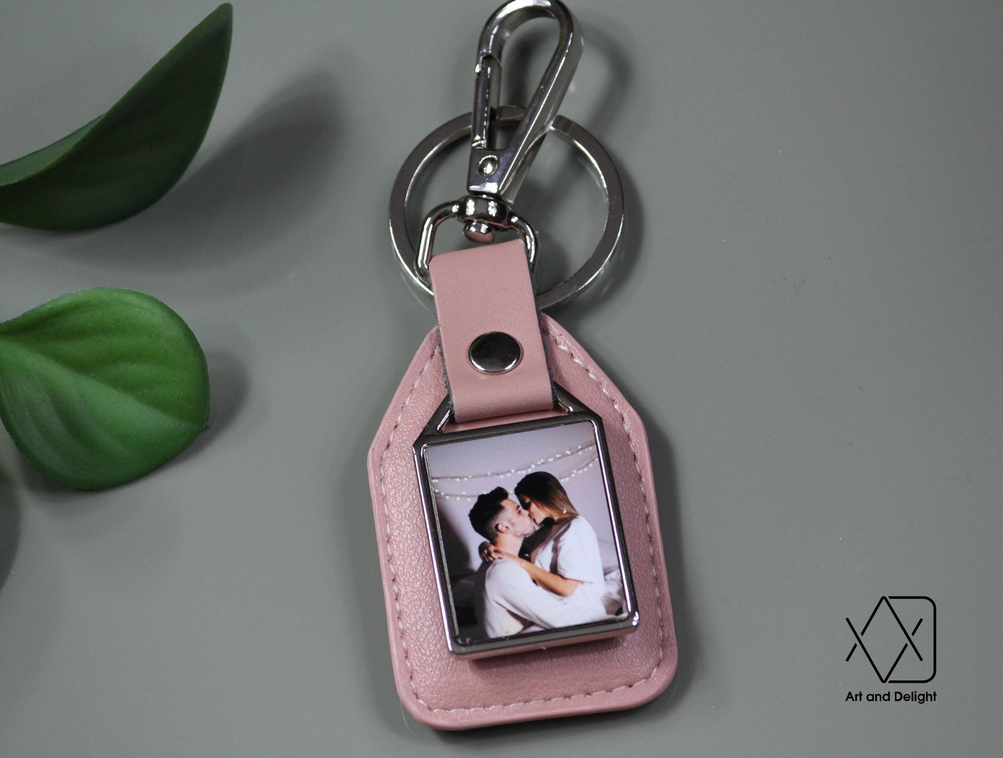 Custom Photo Keychain – Personalized Keepsake Gift with Photo Engraving, Keychain with Photo – Custom Memory Gift for Him or Her